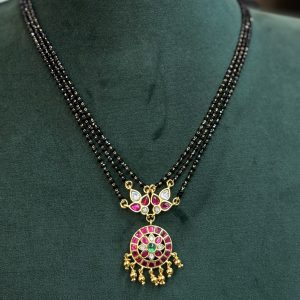 LJ01005-JADAUKUNDAN BLACKBEADS CHAIN