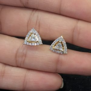 LJ01034-Triangle solitaire studs with screw back