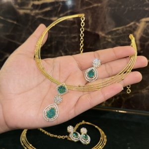 LJ01037-Emerald green pendant set with hasli