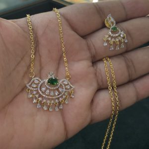 LJ01052 -Chain with green pendant set