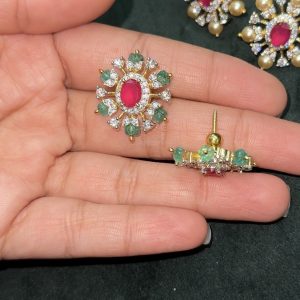 LJ1121- GREEN PEARL STUDS