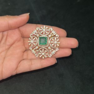 LJ1129-GREEN AD PENDENT