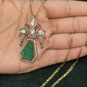 LJ1168- Victorian pendent with chain