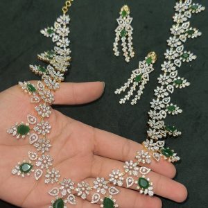 LJ1222-LONG AD GREEN NECKSET