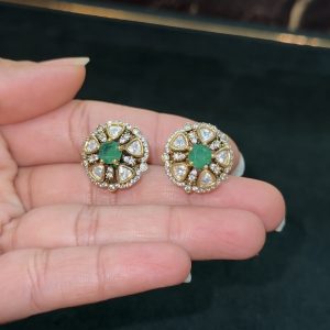 LJ1432-MOSSONITE GREEN SCREWBACK STUDS