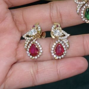 LJ1421-PINK DROP VICTORIAN PARROT STUDS WITH SCREWBACK