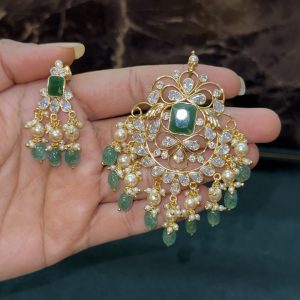 LJ1549-GREEN POLKI PENDANT SET WITH SCREWBACK
