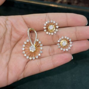 LJ1556-AD PENDANT WITH EARSTUDS