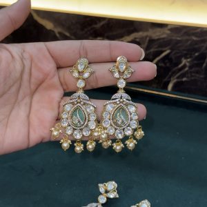 LJ1613-VICTORIAN GREEN EARRINGS